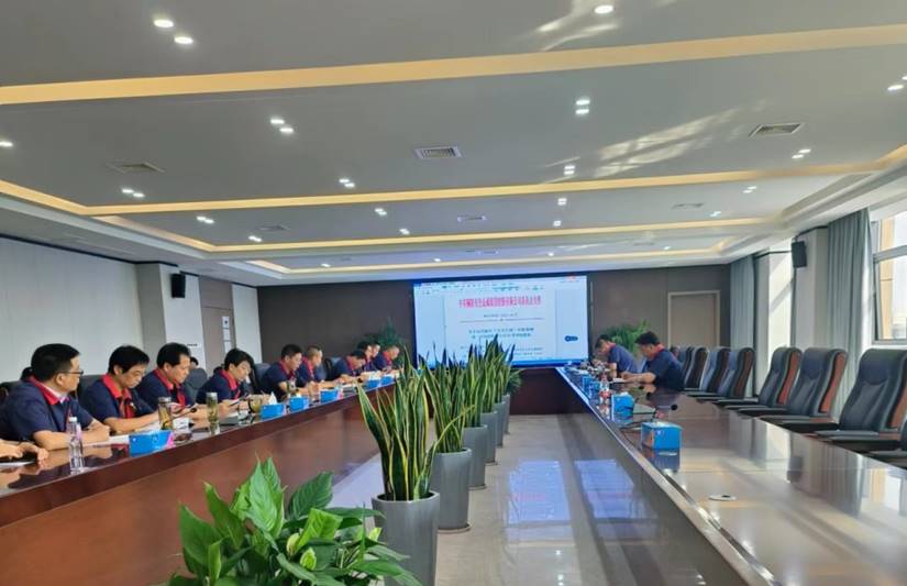 運(yùn)用浙江‘千萬工程’經(jīng)驗(yàn)案例，加強(qiáng)公司5S管理工作會(huì)議