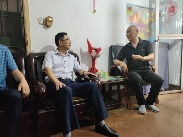 公司黨委開(kāi)展走訪(fǎng)慰問(wèn)