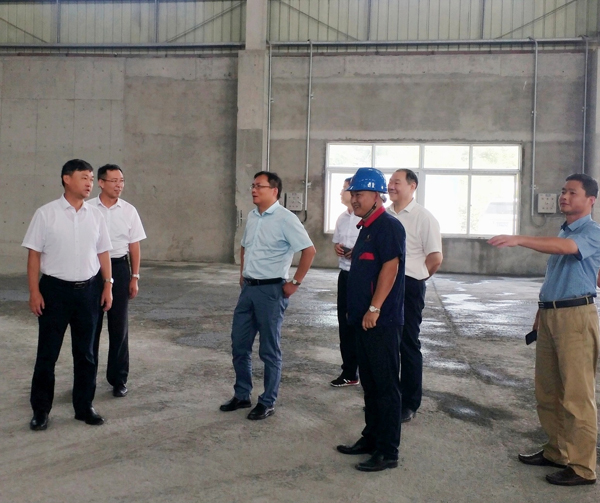 集團公司黨委委員、股份公司黨委書記、總經(jīng)理蔣培進到矸石項目部調(diào)研 
