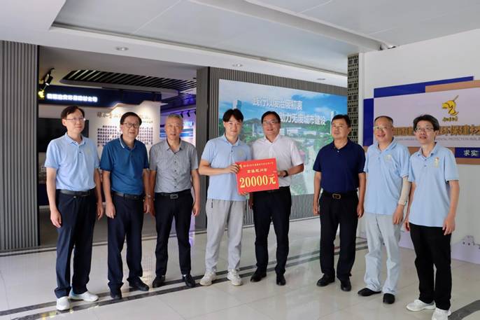 蔣培進(jìn)到銅冠建安慰問一線員工 